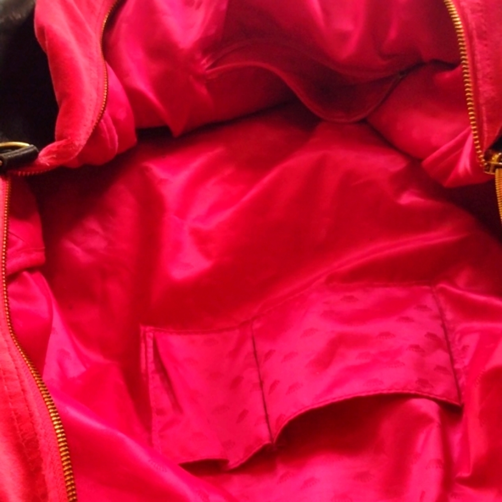 JUICY Couture Barbie Pink 💕 Velour Velvet Overnight Weekender Duffle Bag 🎁 🛍️ - Picture 2 of 13
